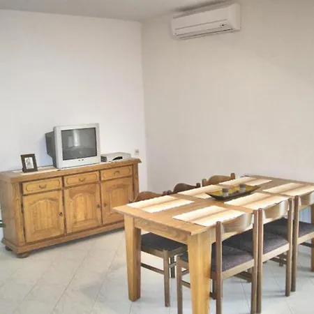 Apartments Mare Makarska Room photo