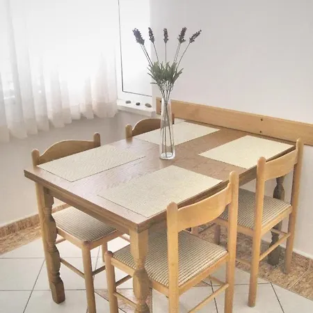 Apartments Mare Makarska Room photo