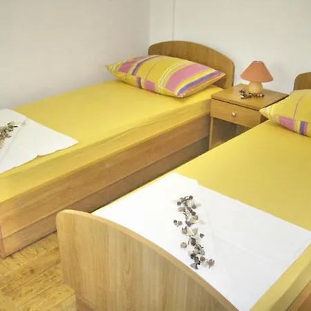 Apartments Mare Makarska Room photo
