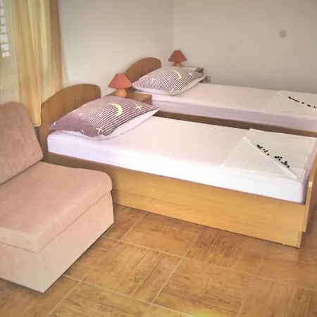 Apartments Mare Makarska Room photo