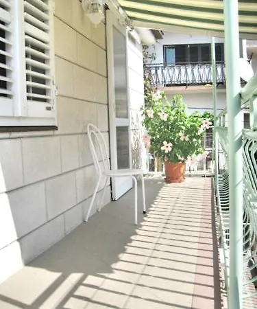 Apartments Mare Makarska Room photo